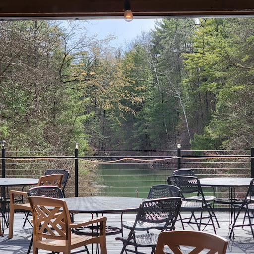 Big Willy’s Lakehouse